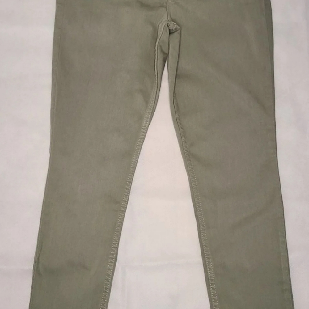 Old Navy  Super Skinny Jeans